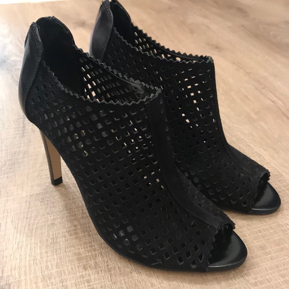 Marc Fisher Shoes - Size 7 New Marc Fisher Black Suede Shoes